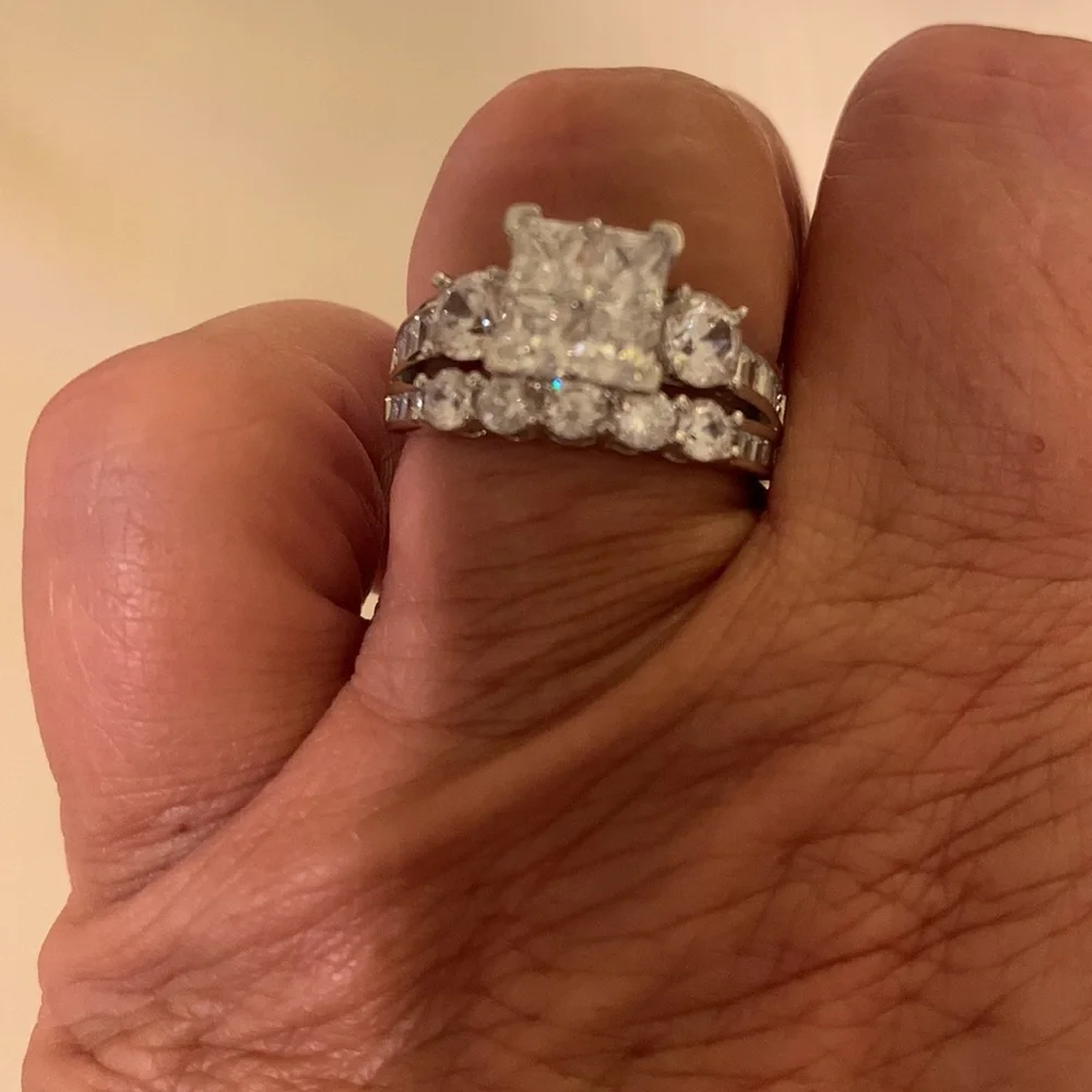 New .Sterling Silver 925‎ CZ ring .